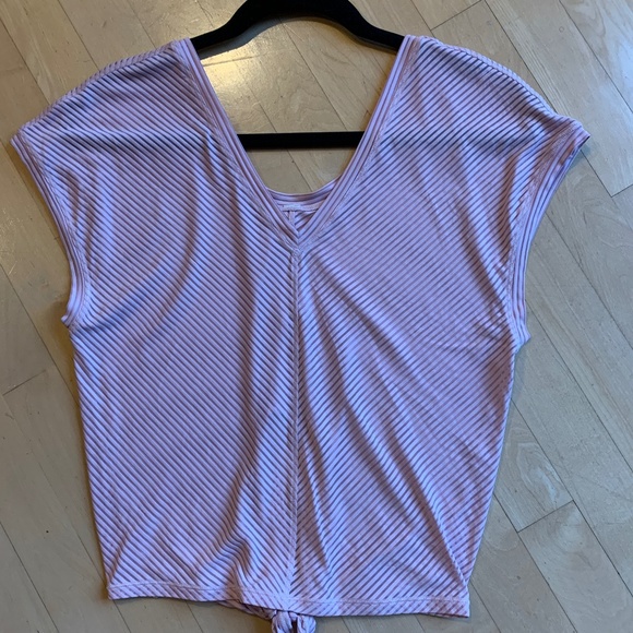 Lululemon 'ahead by miles' tie back mesh tee, small.  GD - Picture 2 of 6